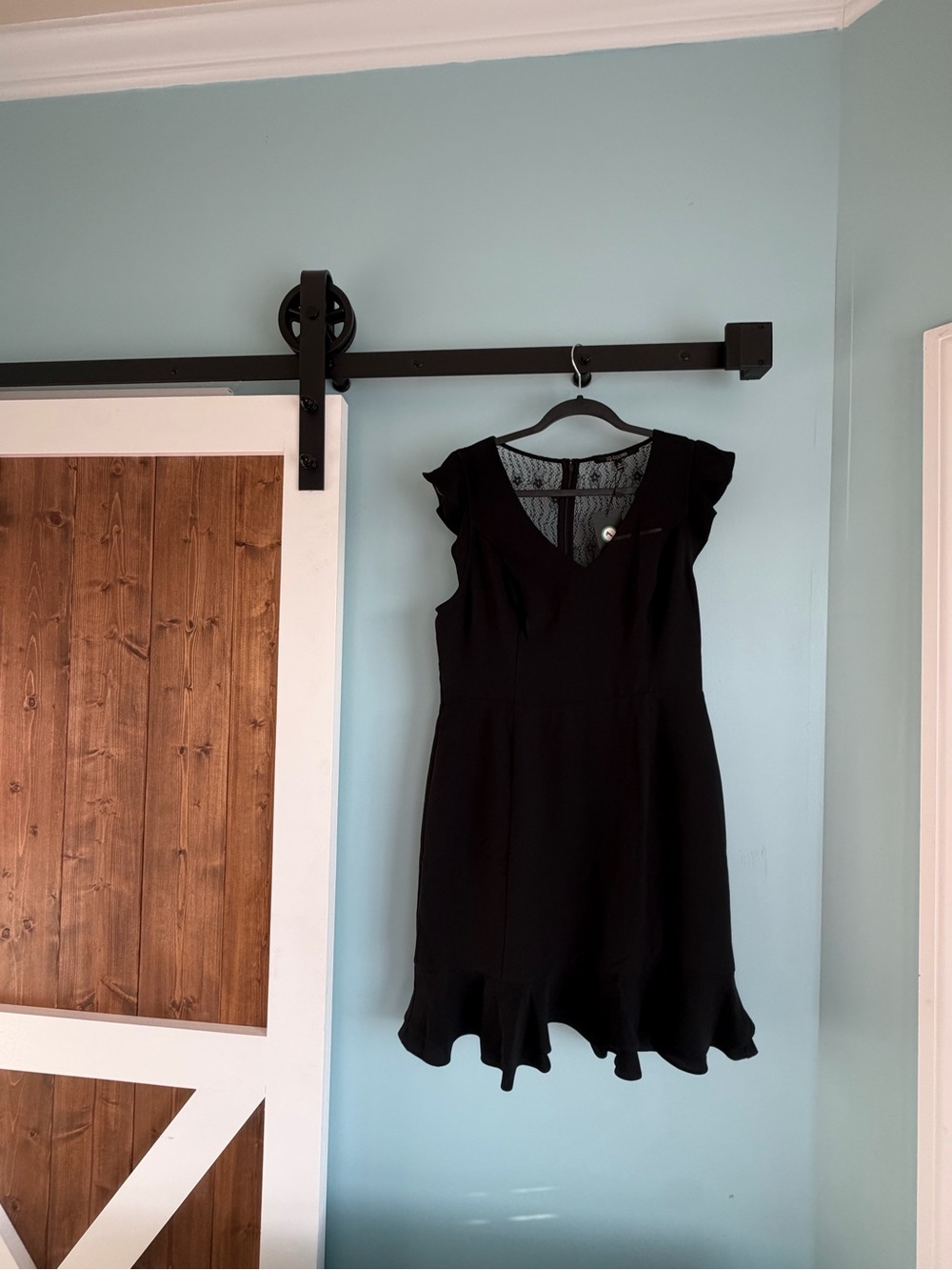 19 Cooper Black Lace Back Ruffle Hem Dress Size Large NWT